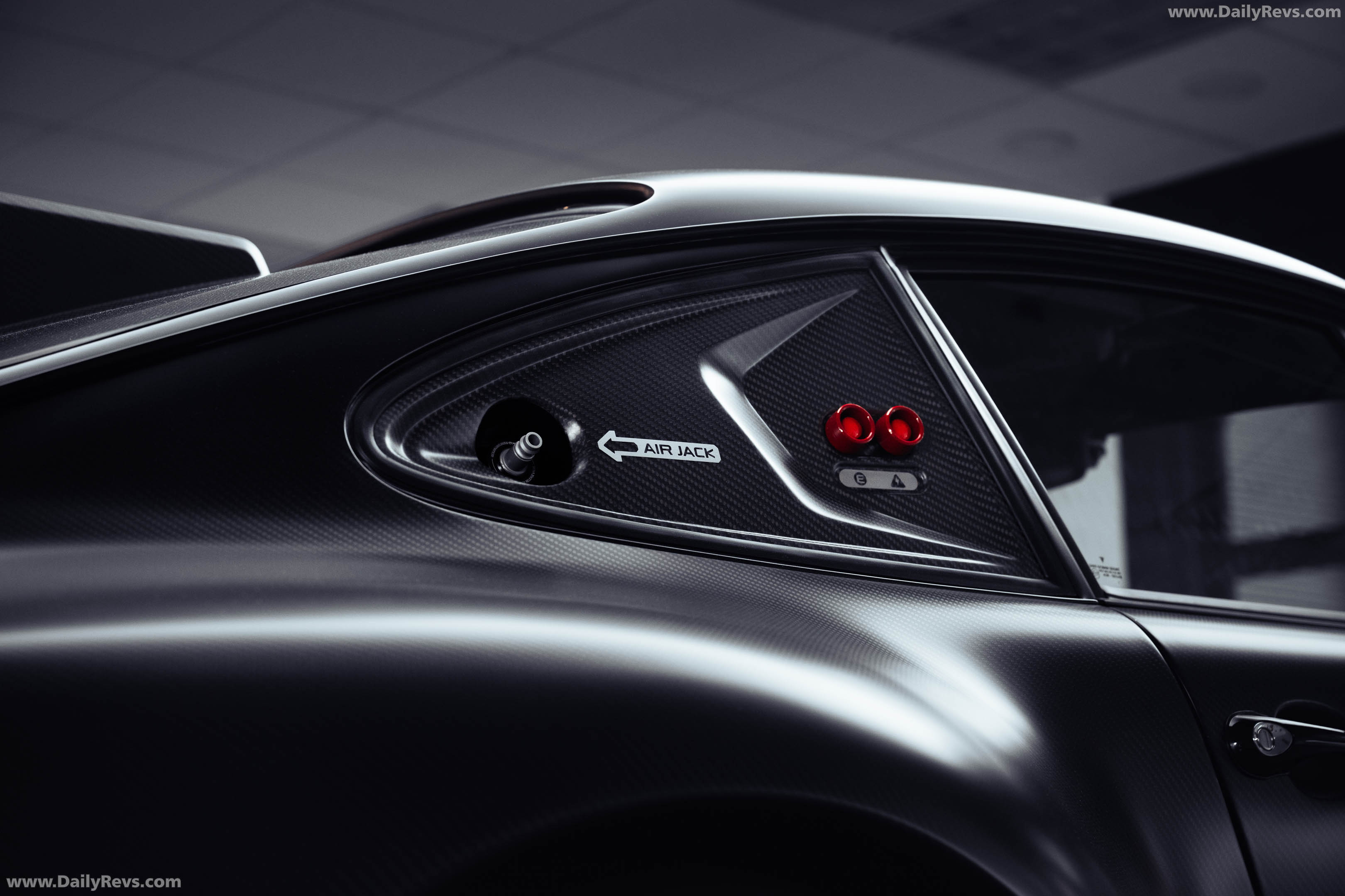 2027 Gunther Werks GXR-Evo Exterior